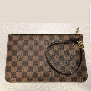 Louis Vuitton Damier Ebene Pouchette